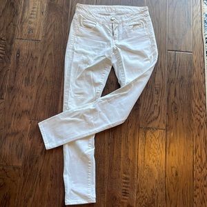 American Eagle White Jeans (6)